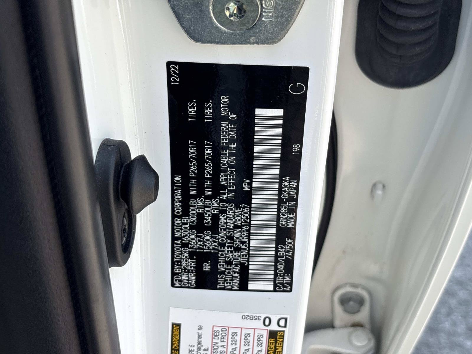 Used 2023 Toyota 4Runner SR5 Premium w/ Moonroof Package AWD/4WD image 36