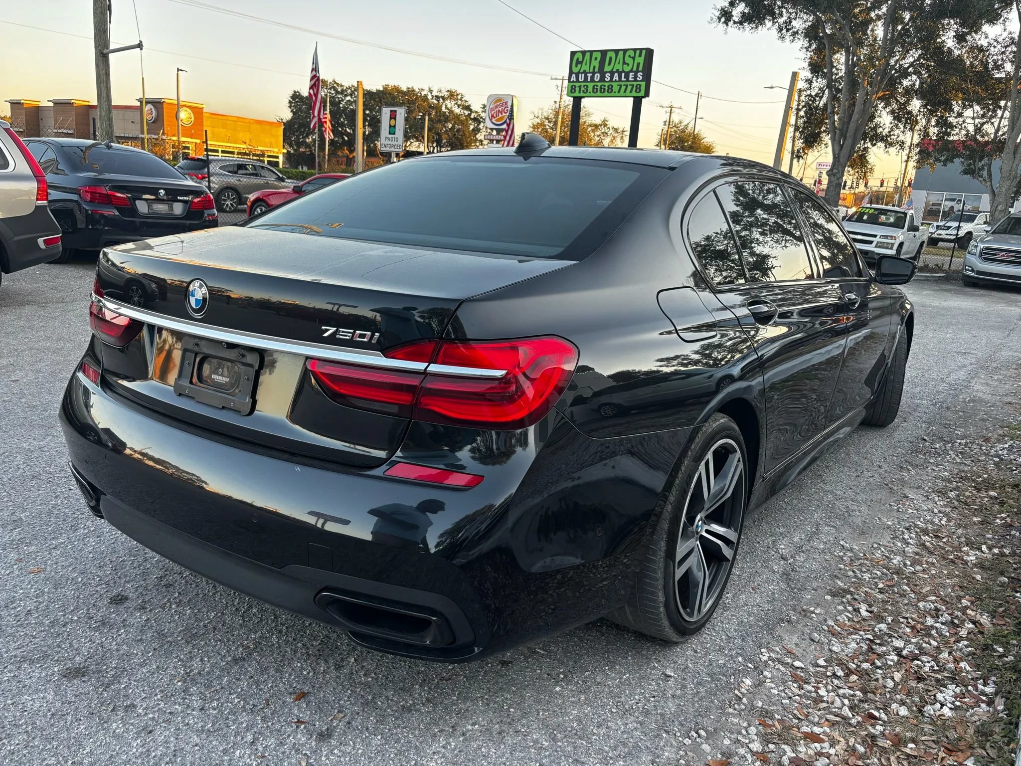 Used 2017 BMW 750i RWD image 13