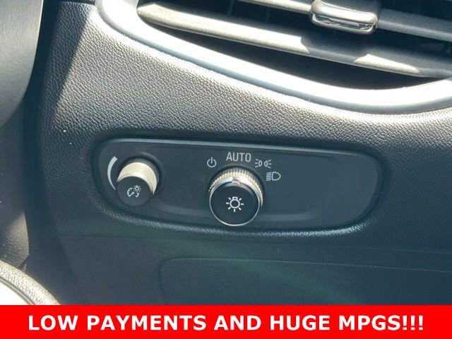 Used 2024 Chevrolet Malibu LT FWD image 20