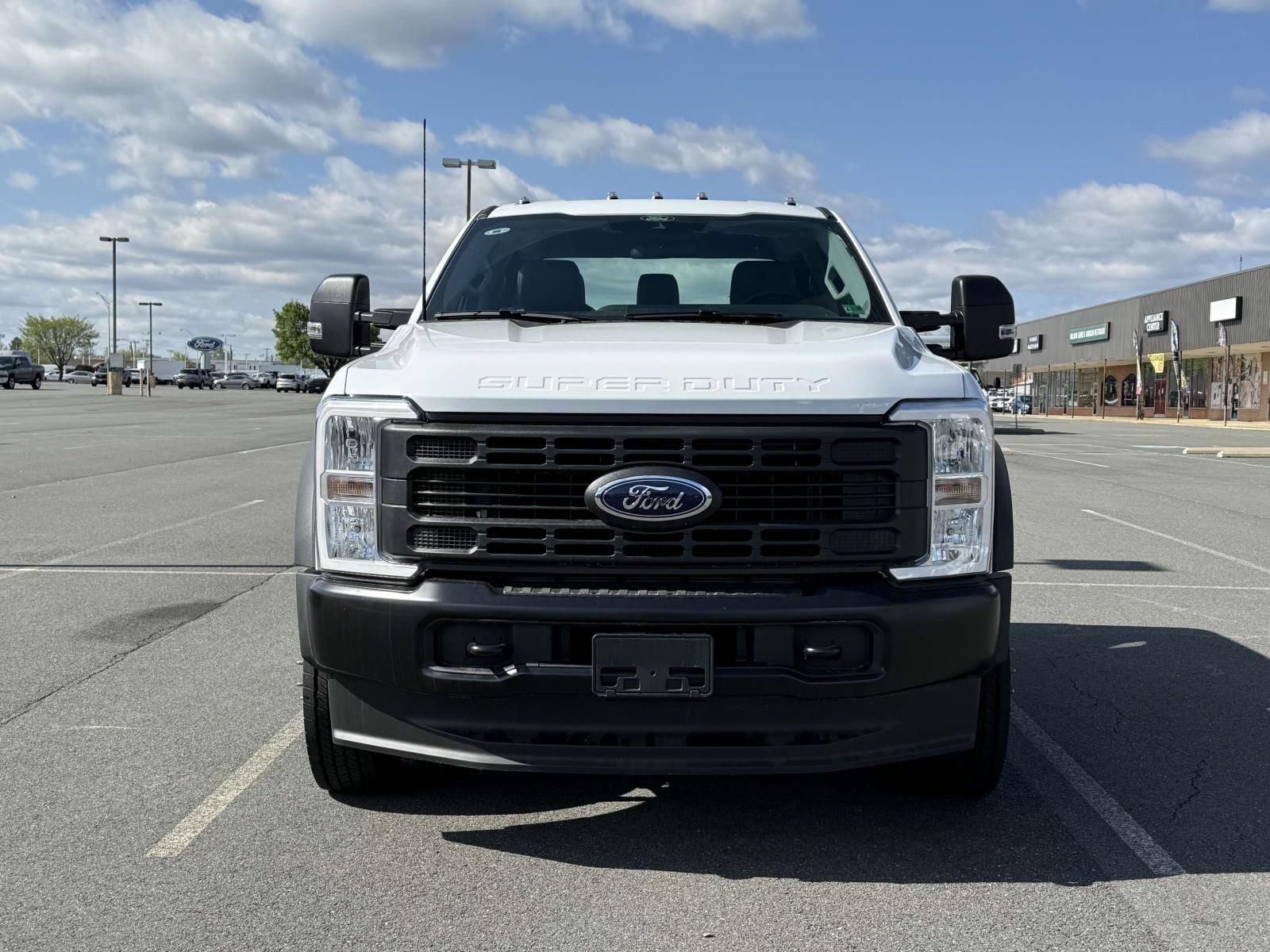 New 2025 Ford F550 4x4 Crew Cab Super Duty image 6