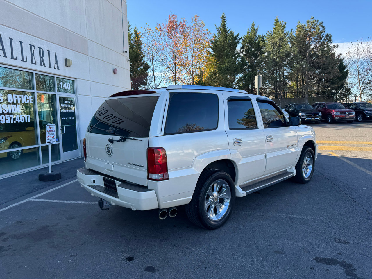 Used 2006 Cadillac Escalade AWD image 4