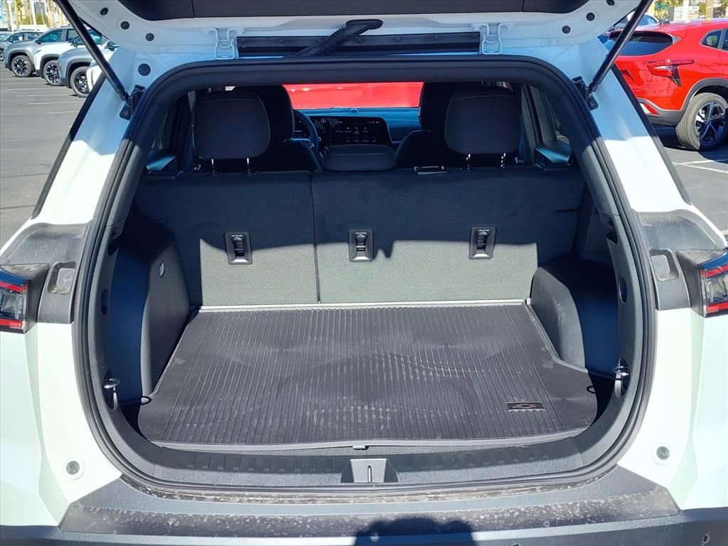 New 2026 Chevrolet Equinox LT w/ Midnight Edition image 9