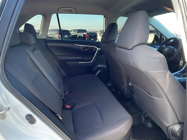 Used 2020 Toyota RAV4 LE image 16