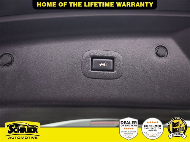 Used 2020 Nissan Armada Platinum w/ Captain's Chairs Package image 43