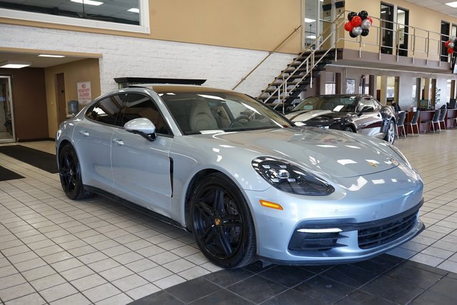 Used 2019 Porsche Panamera 4 image 18