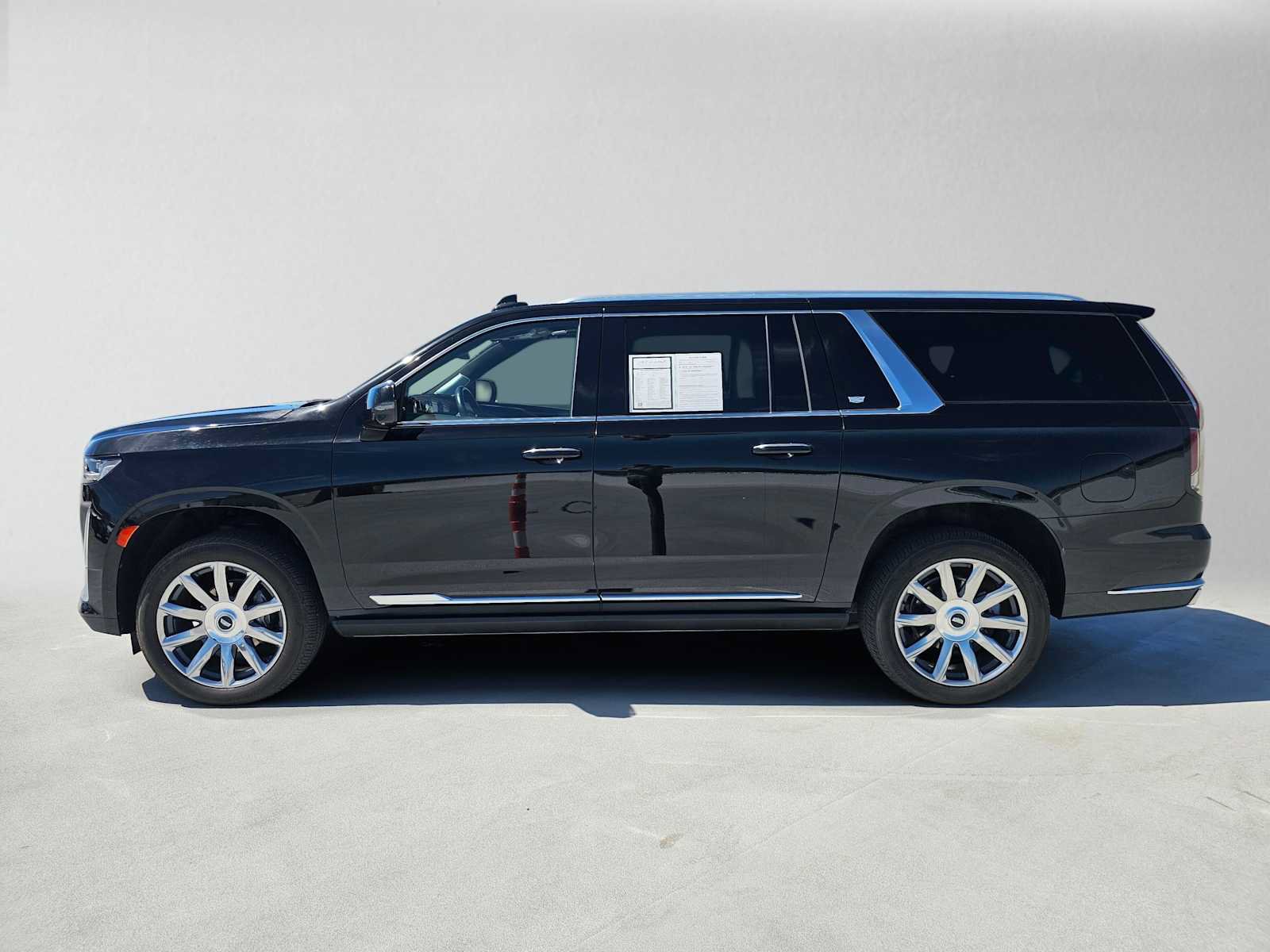 Used 2024 Cadillac Escalade ESV Premium Luxury Platinum AWD/4WD image 6