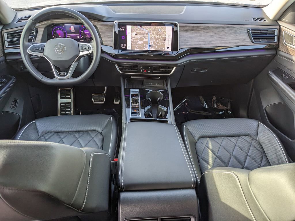 Used 2025 Volkswagen Atlas SEL Premium R-Line image 15
