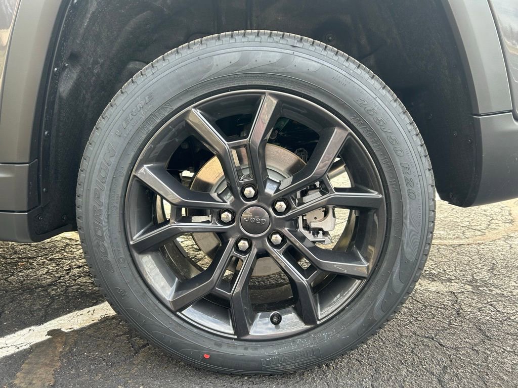 New 2025 Jeep Grand Cherokee Limited image 29