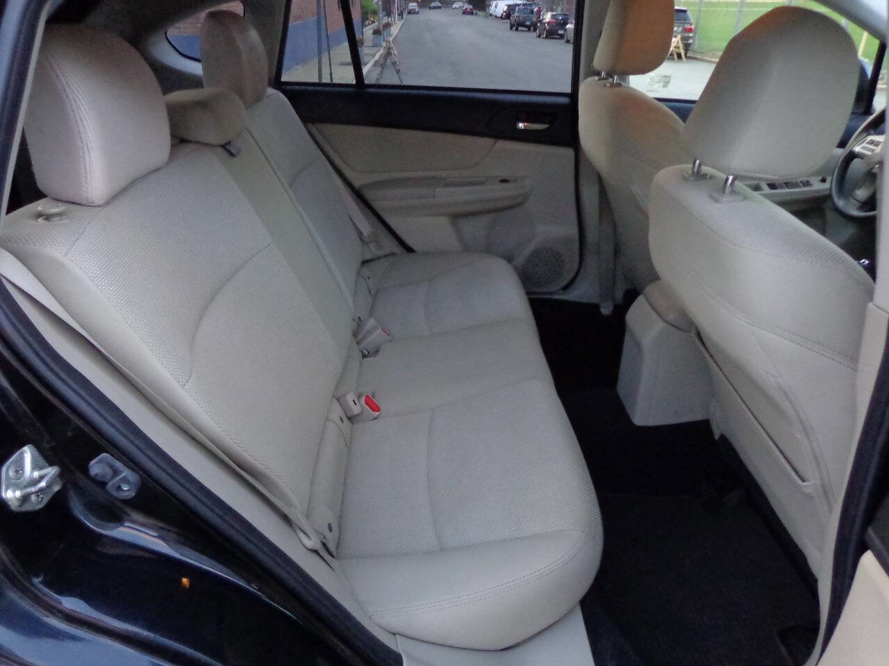 Used 2014 Subaru Crosstrek 2.0i Premium image 32