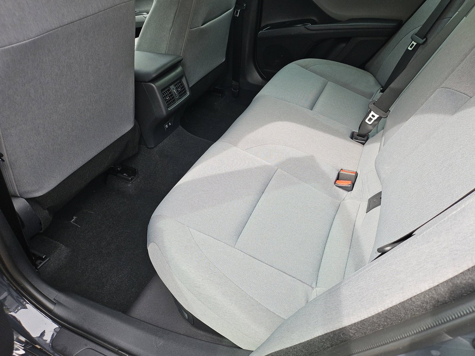 Used 2026 Toyota Camry LE FWD image 33