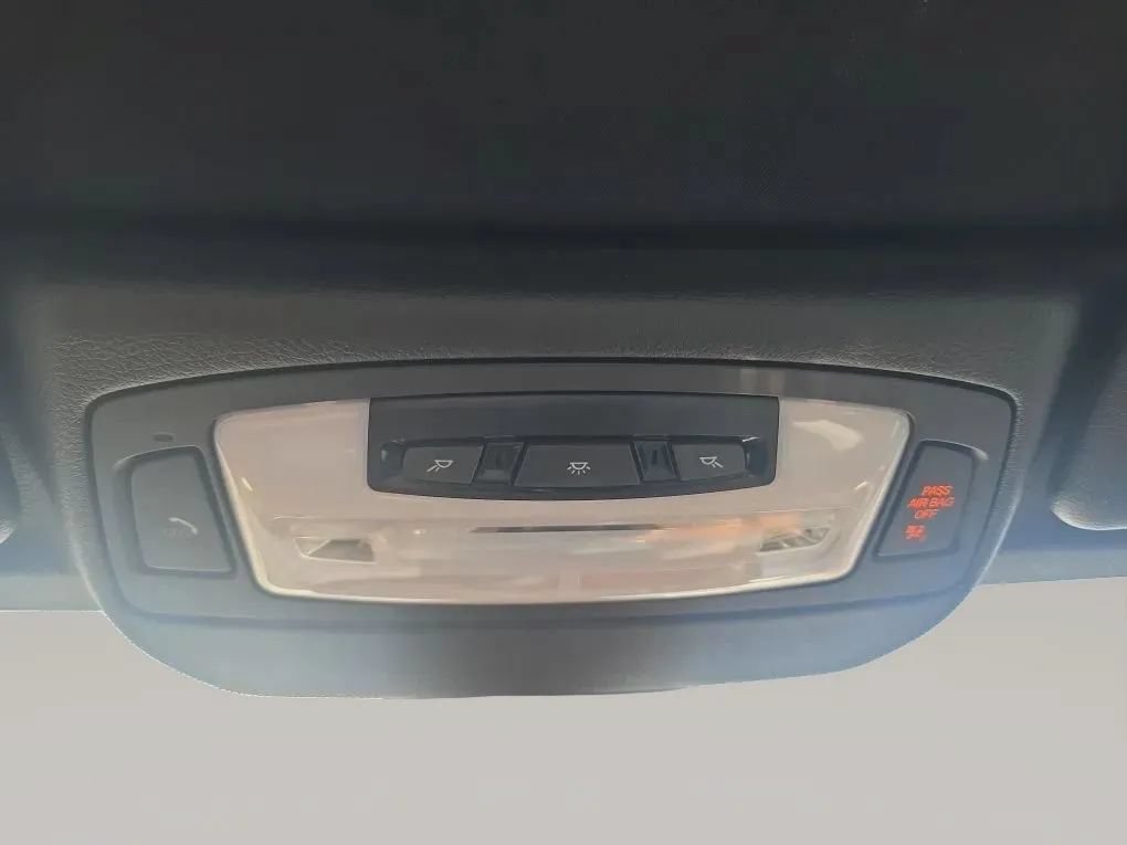 Used 2018 BMW 430i Convertible RWD image 33
