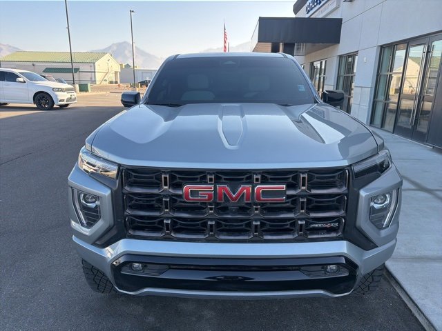 Used 2024 GMC Canyon AT4X image 2