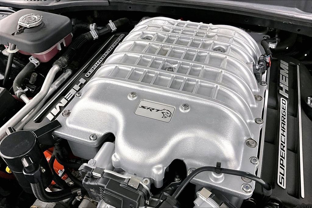 Used 2016 Dodge Challenger SRT Hellcat image 39