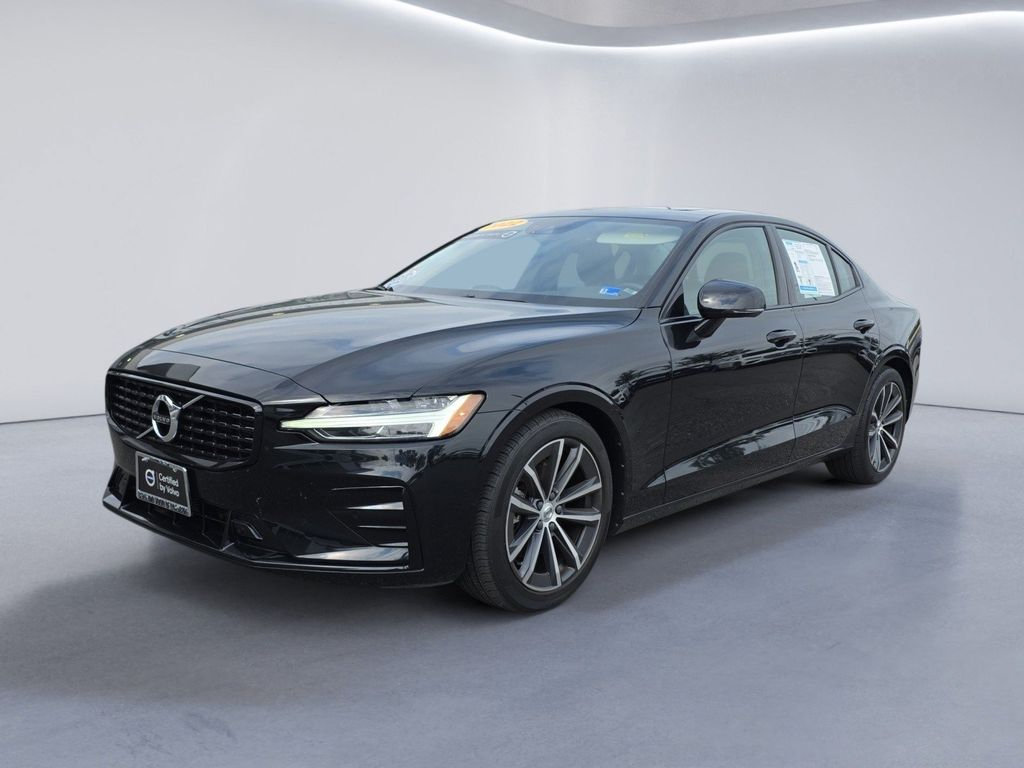 Used 2022 Volvo S60 B5 Momentum w/ Protection Package Premier AWD/4WD image 6