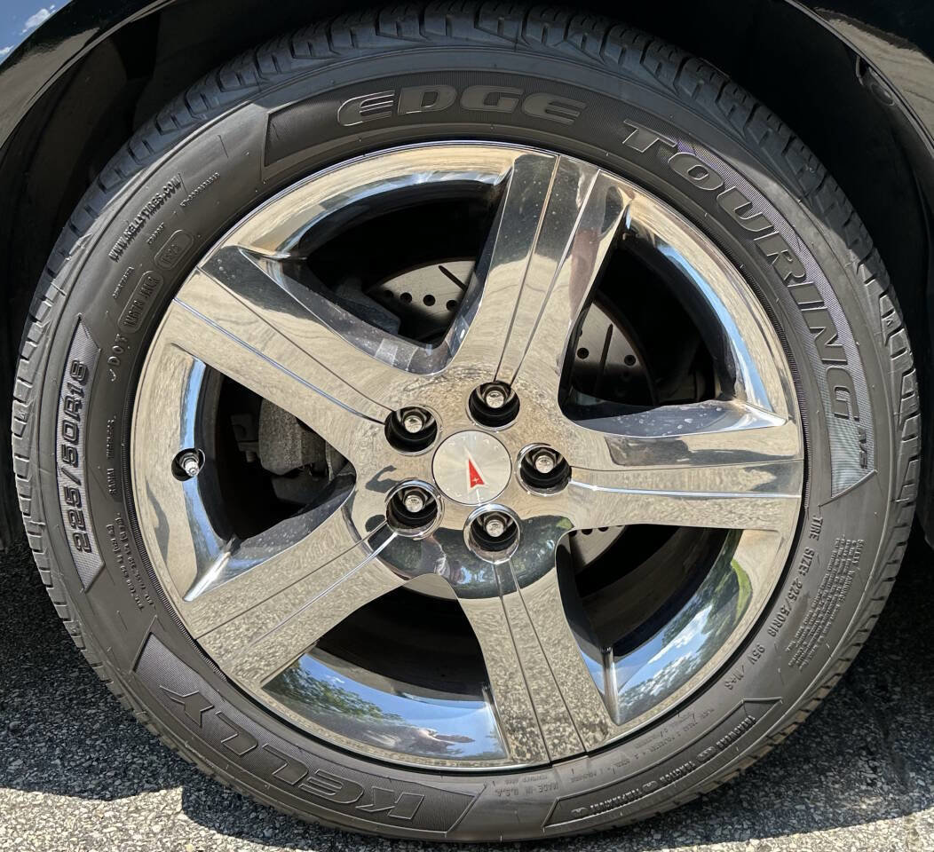 Used 2008 Pontiac G6 GXP w/ Sun And Sound Package image 10