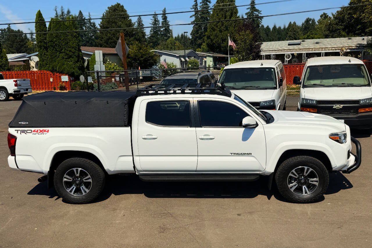 Used 2019 Toyota Tacoma TRD Sport w/ TRD Premium Sport Package AWD/4WD image 1