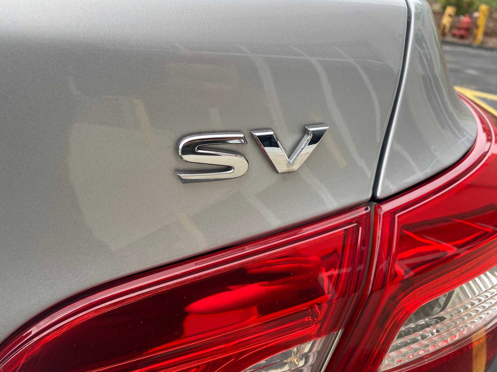 Used 2019 Nissan Sentra SV w/ Special Edition Package FWD image 31