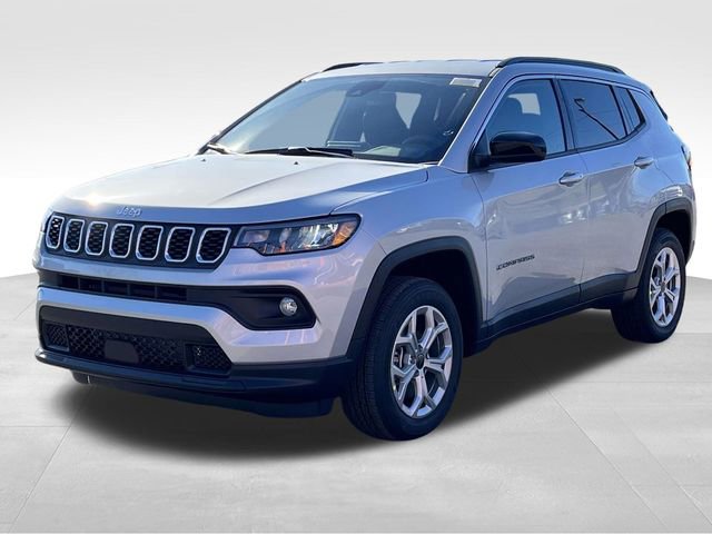 New 2026 Jeep Compass Latitude image 3
