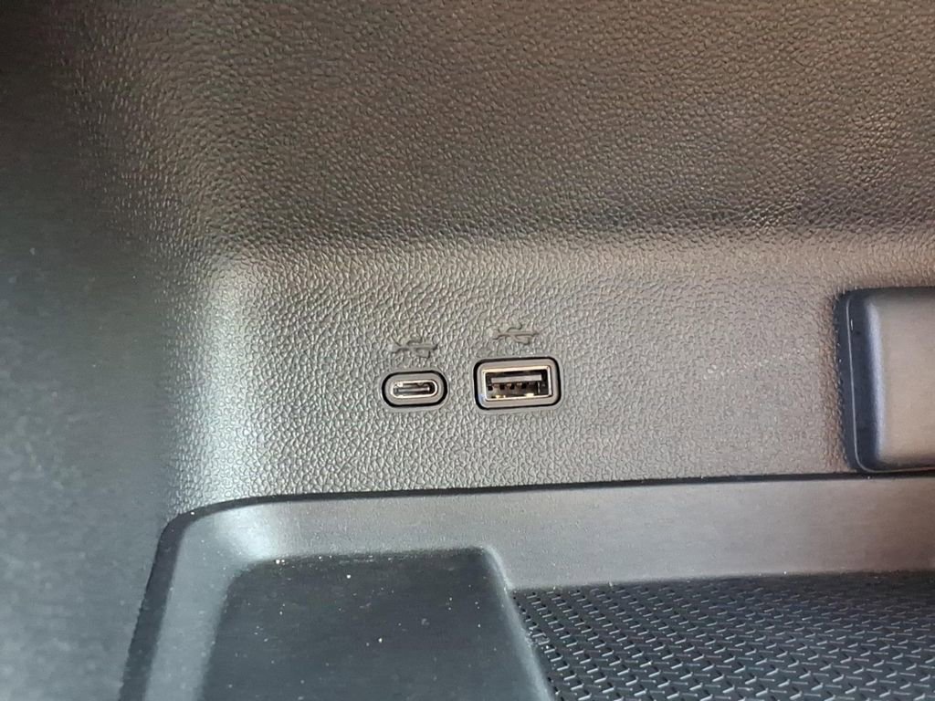 Used 2024 Chevrolet Traverse Z71 w/ Enhanced Driving Package image 19