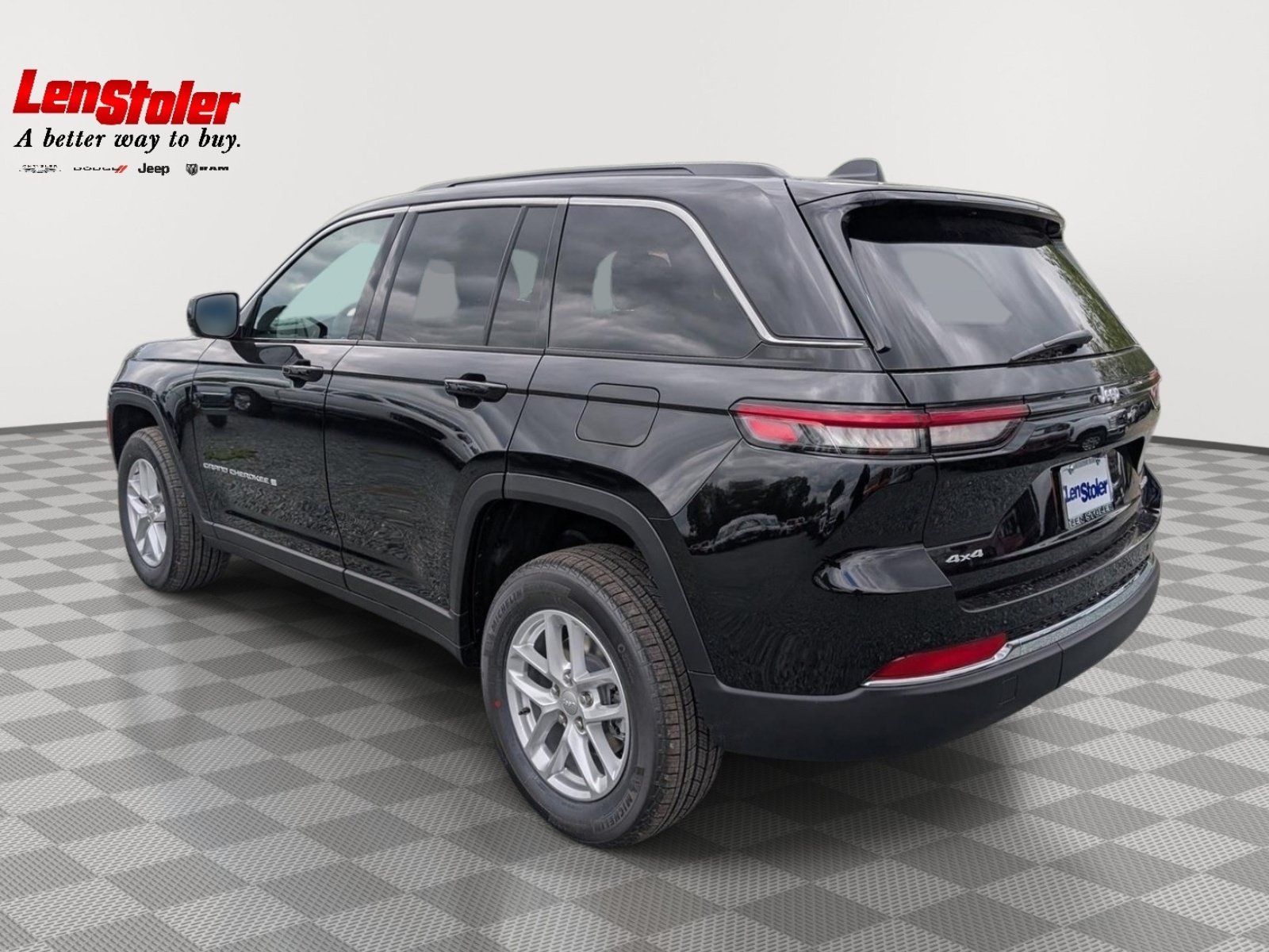 New 2026 Jeep Grand Cherokee Laredo AWD/4WD image 2
