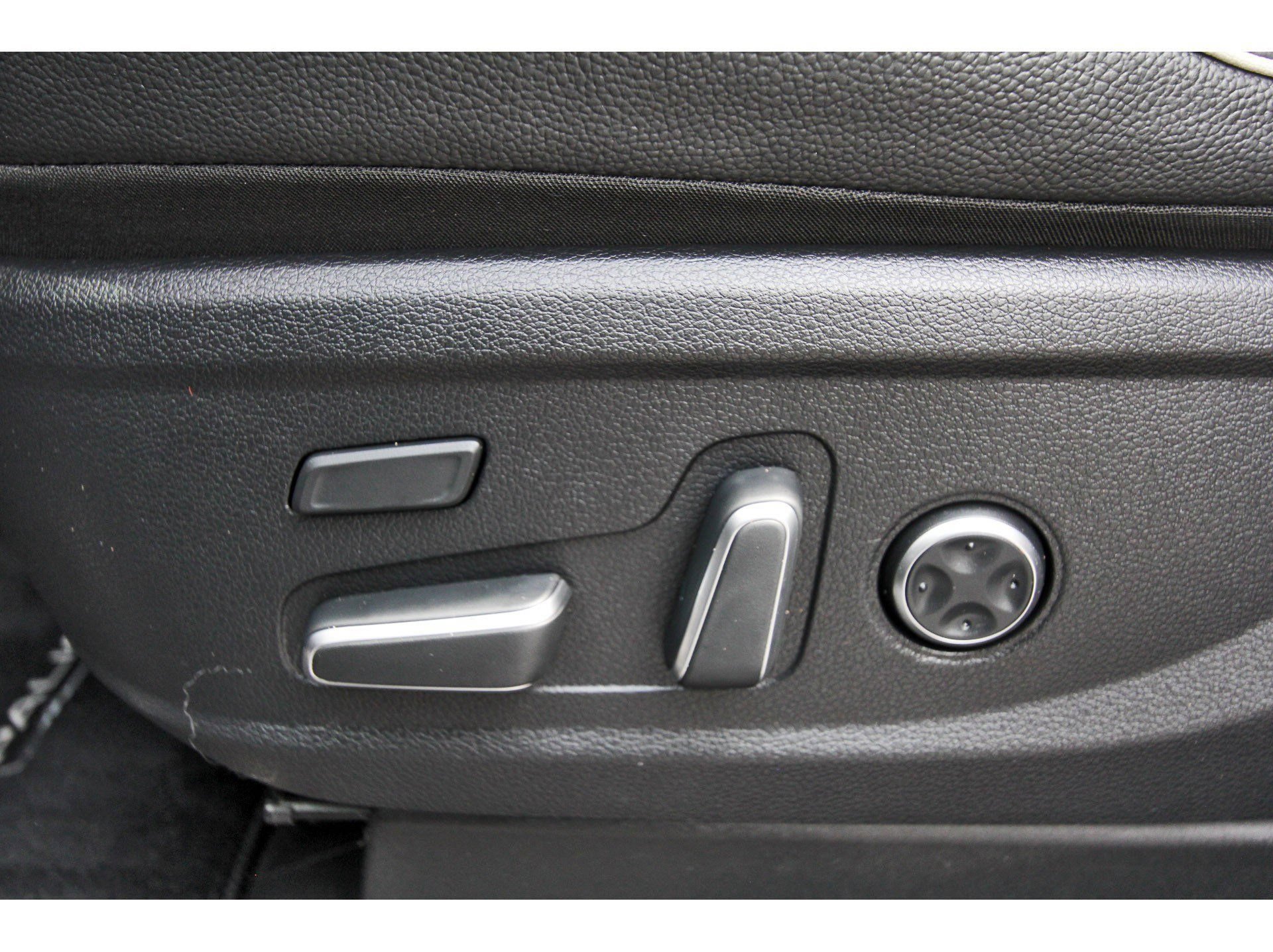 Used 2023 Hyundai Palisade Limited FWD image 33