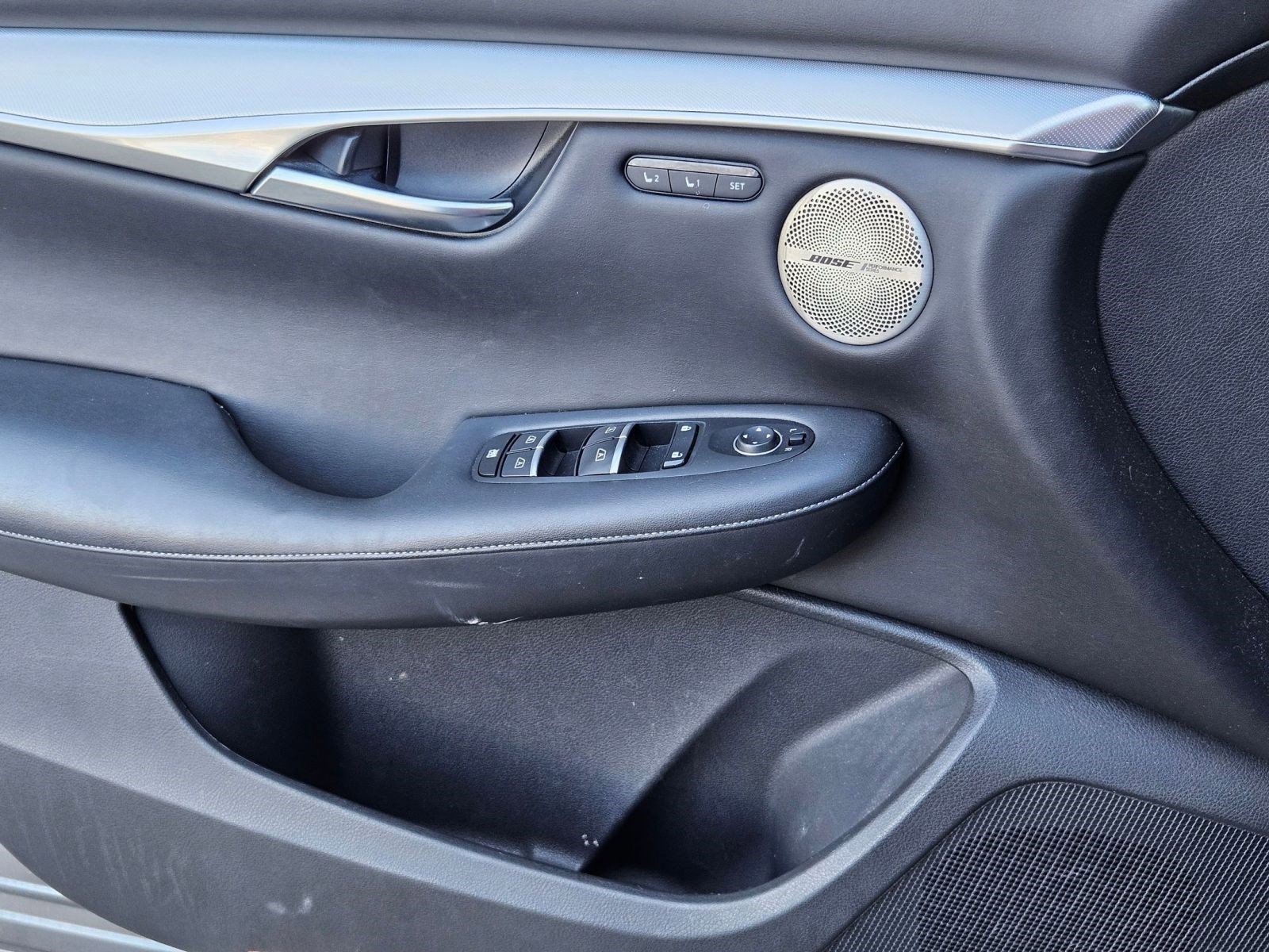 Used 2019 INFINITI QX50 Essential w/ Premium Heat Package image 13