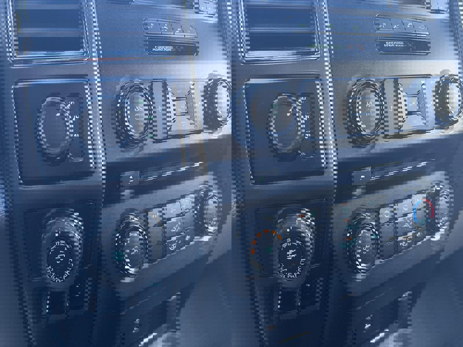 Used 2018 Ford F150 XLT w/ Trailer Tow Package image 21