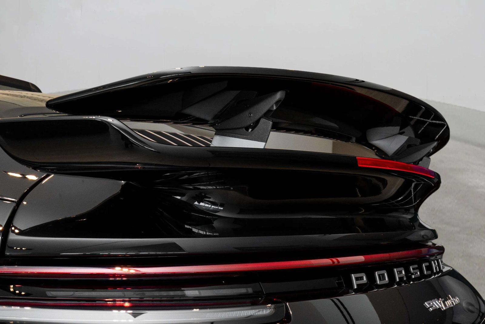 Used 2021 Porsche 911 Turbo AWD/4WD image 62