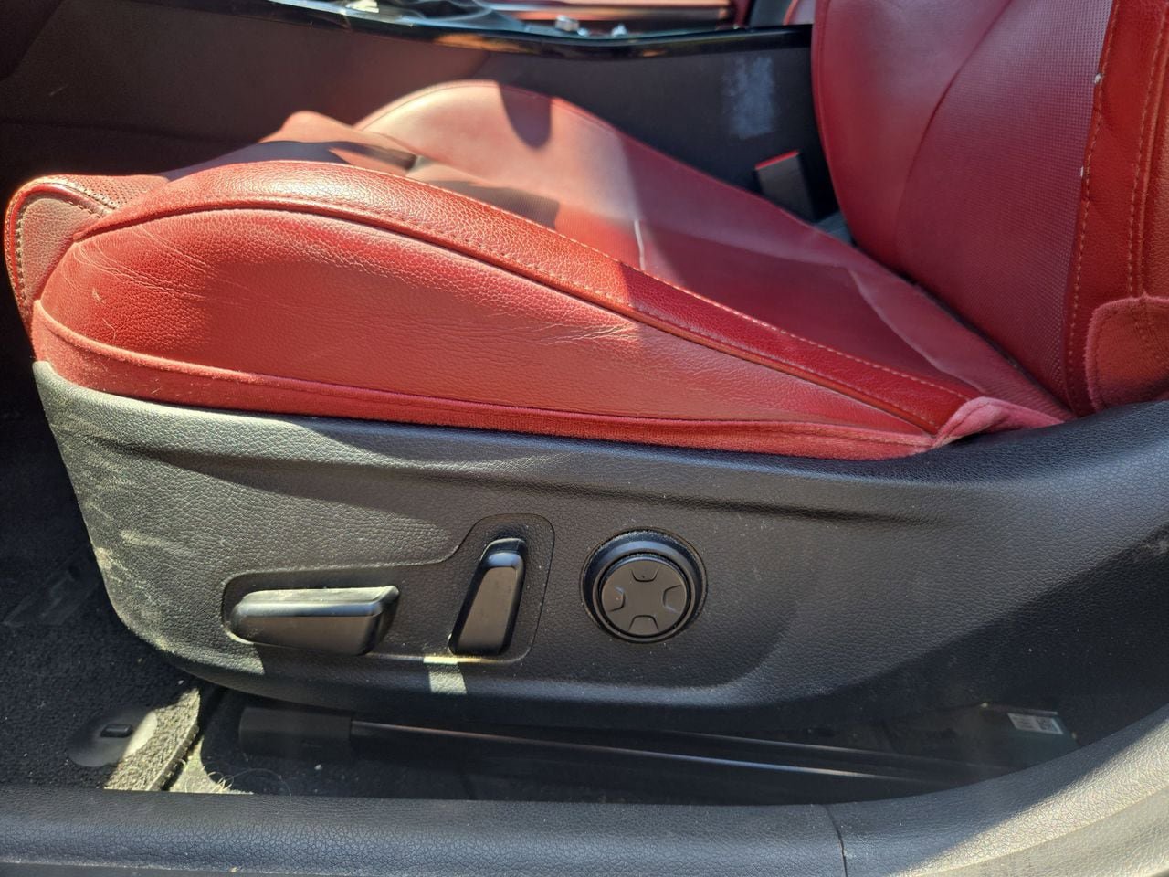 Used 2021 Kia Stinger GT-Line w/ Sun & Sound Package AWD/4WD image 17