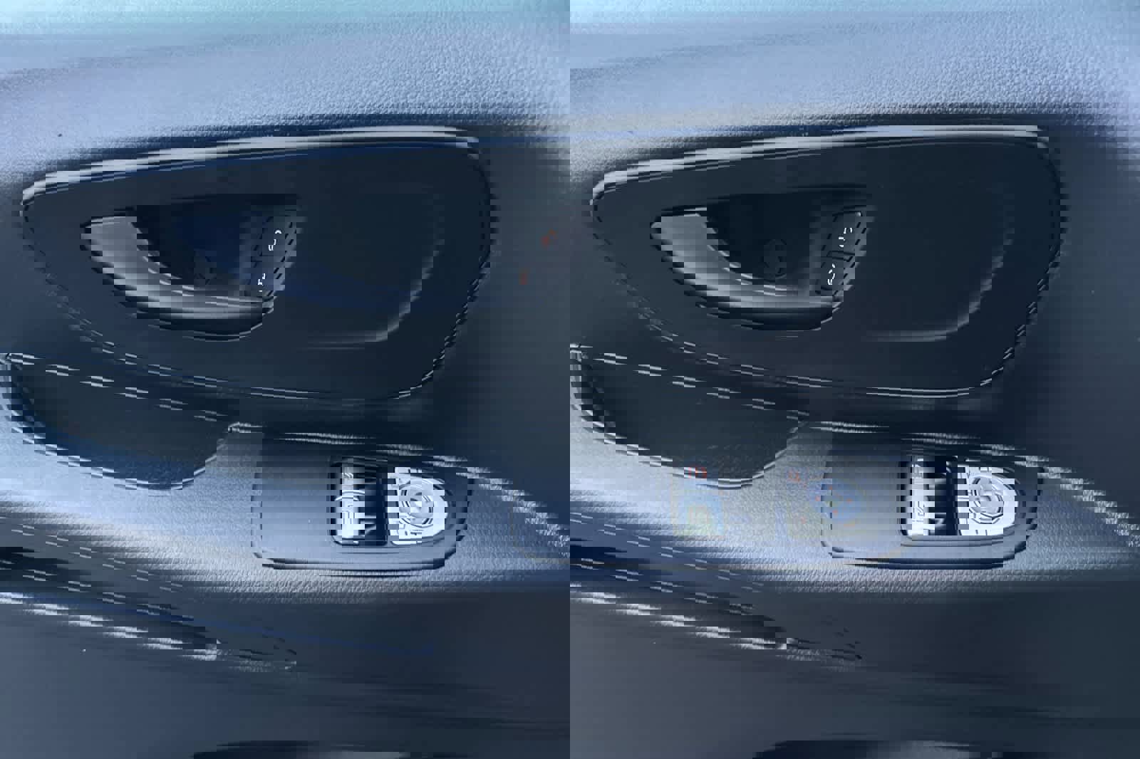 Used 2023 Mercedes-Benz Metris Passenger image 10