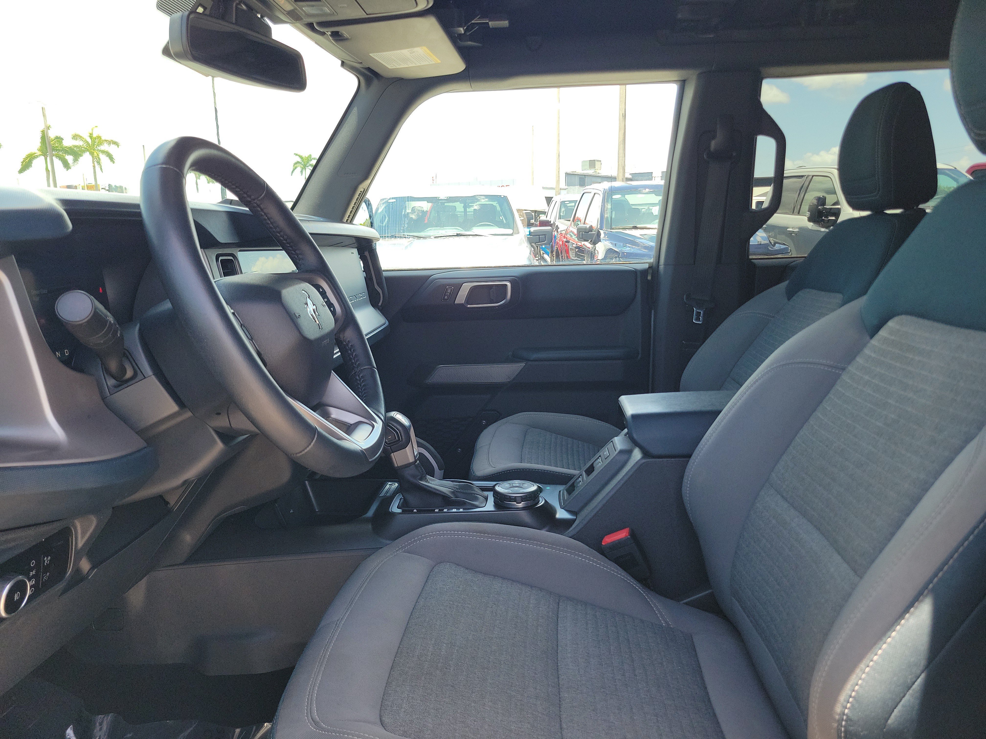 Used 2023 Ford Bronco Outer Banks AWD/4WD image 11
