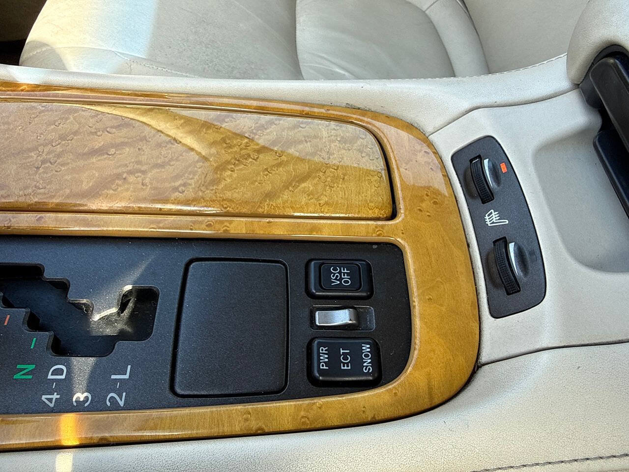 Used 2003 Lexus SC 430 Convertible RWD image 36