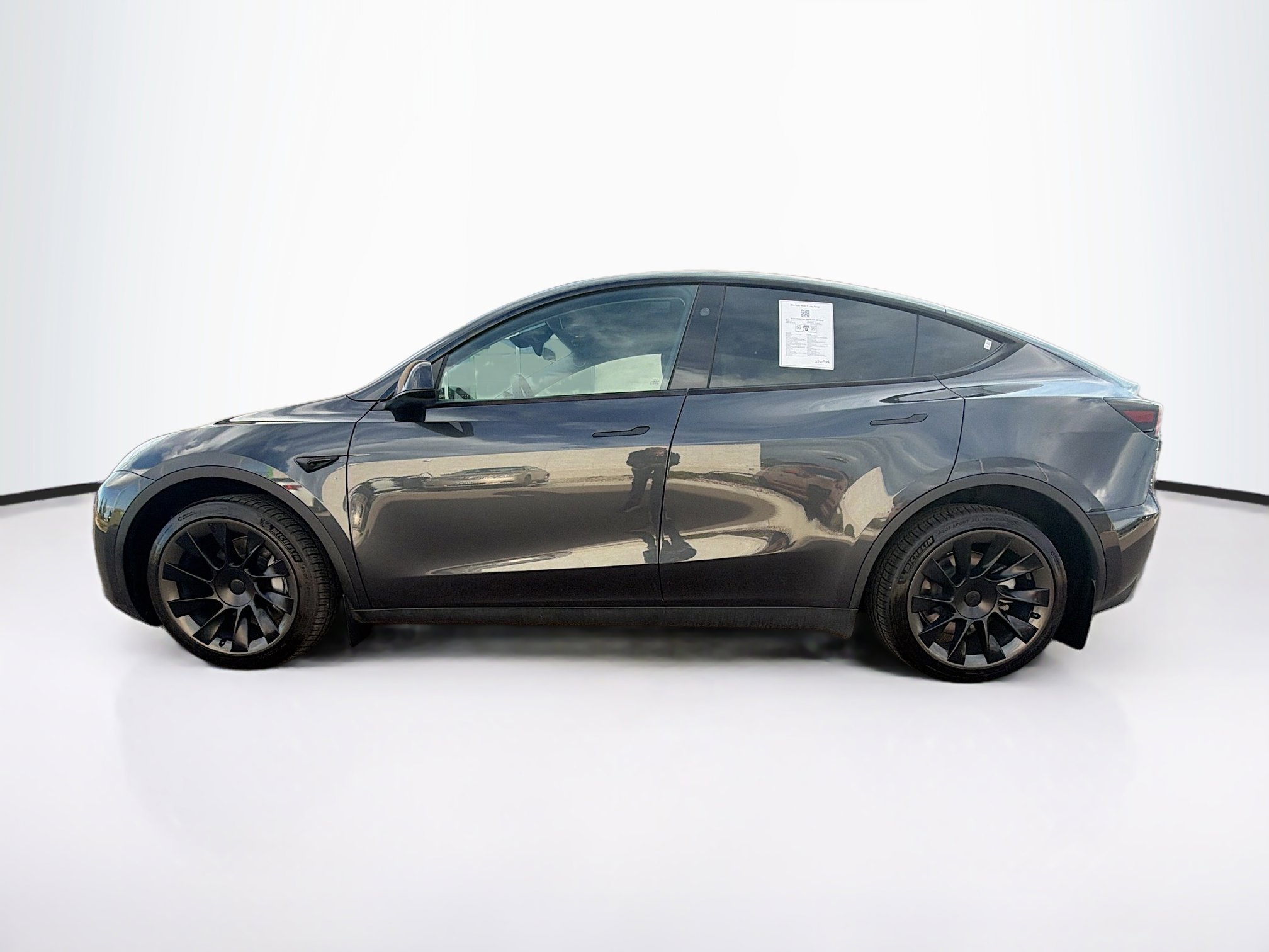 Used 2024 Tesla Model Y Long Range image 4