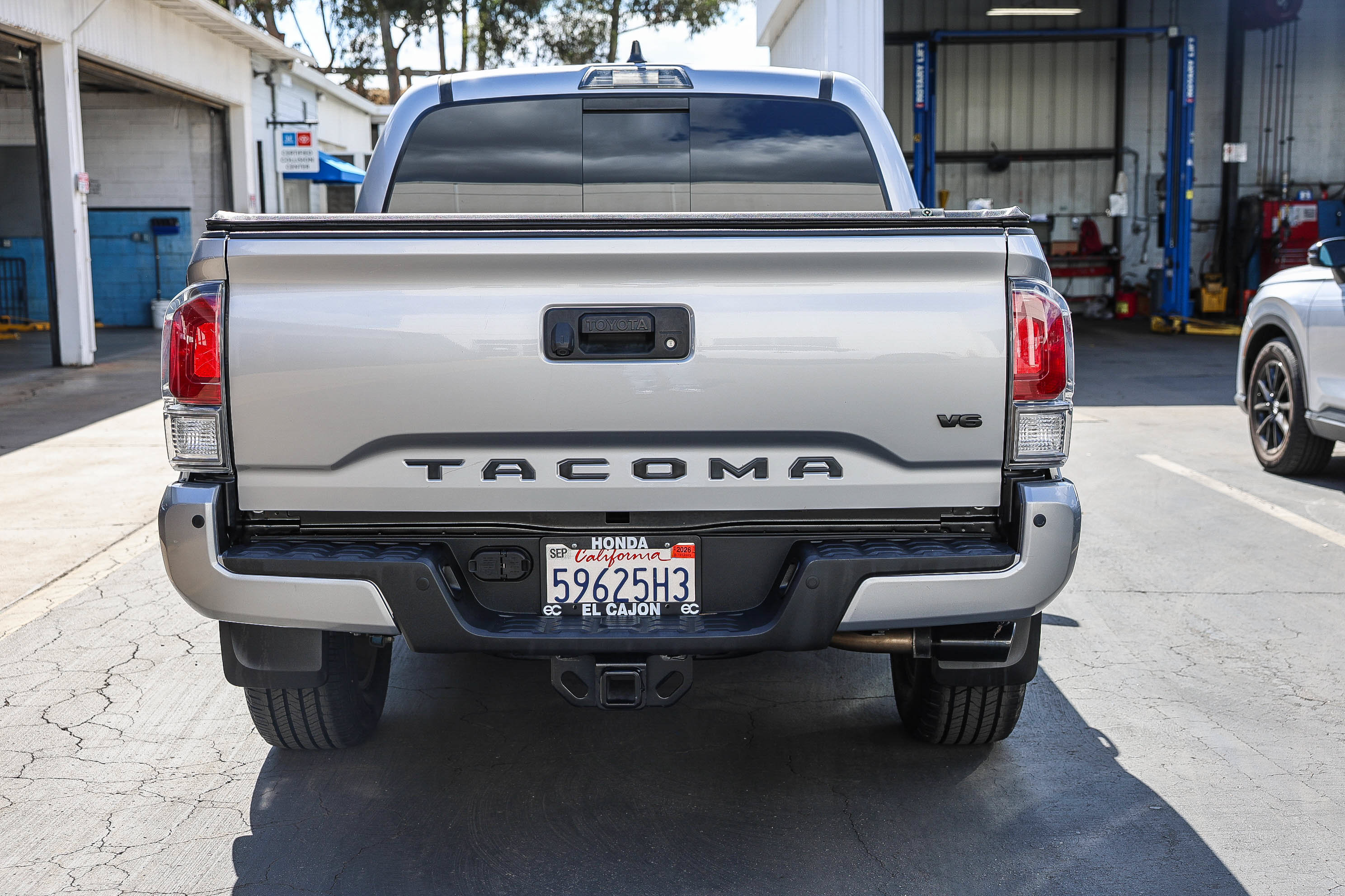 Used 2021 Toyota Tacoma TRD Sport w/ Technology Package RWD image 25