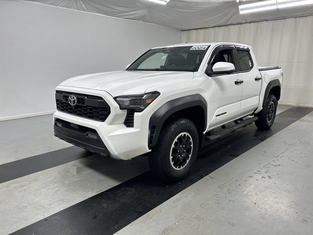 Used 2024 Toyota Tacoma TRD Off-Road w/ TRD Off Road Premium Package AWD/4WD image 5