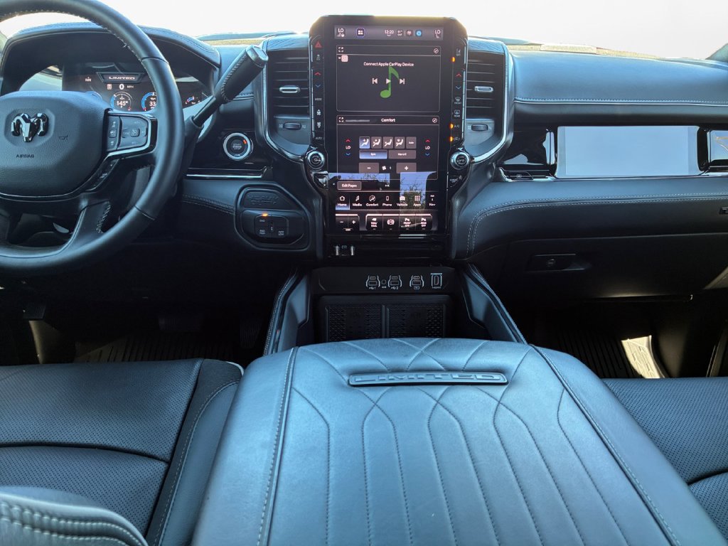 Used 2026 RAM 2500 Limited AWD/4WD image 19