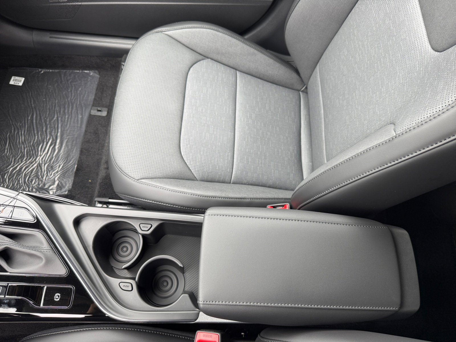 New 2026 Kia Niro FWD image 14