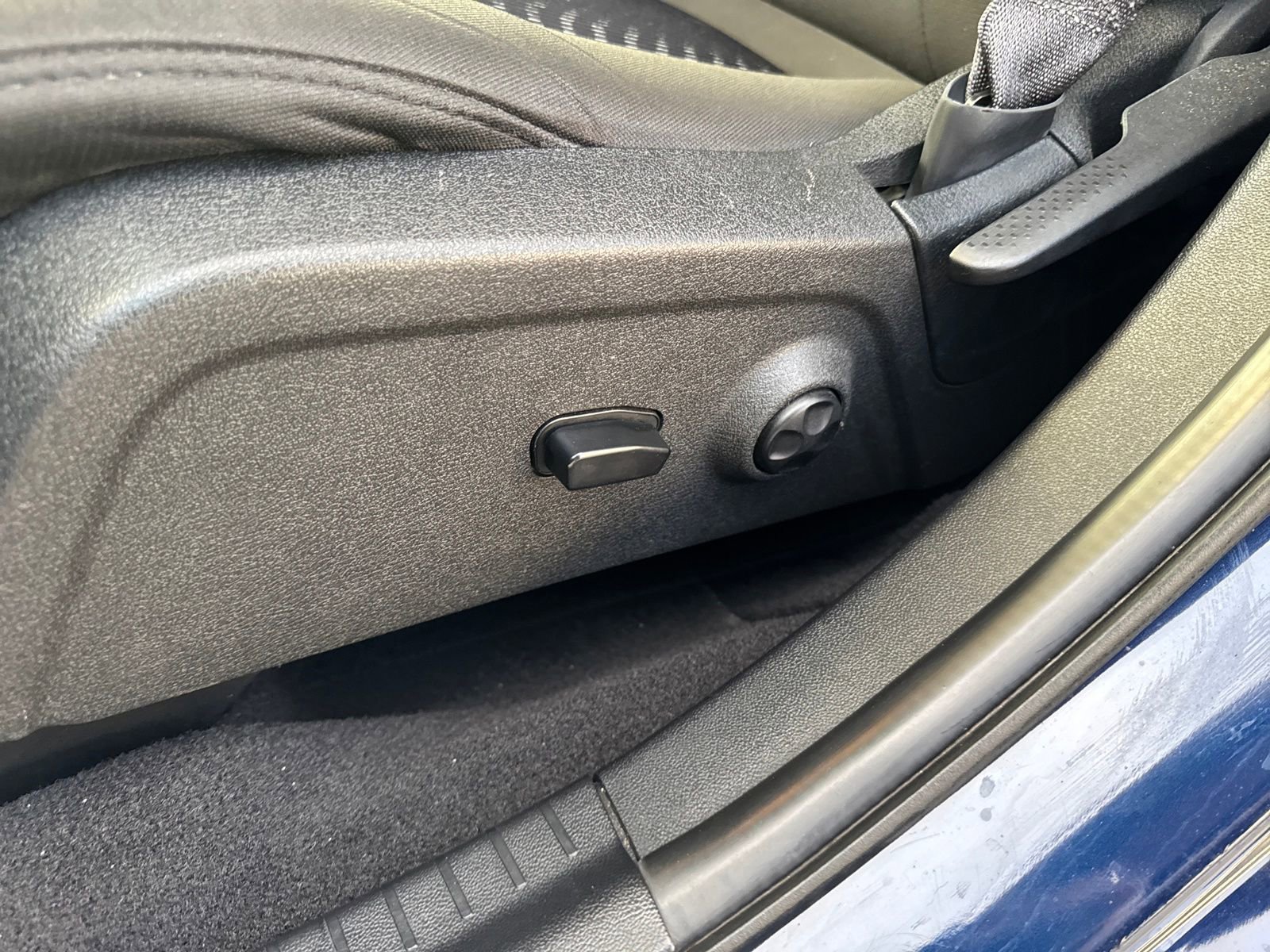 Used 2020 Dodge Journey SE w/ SE Popular Equipment Group image 22