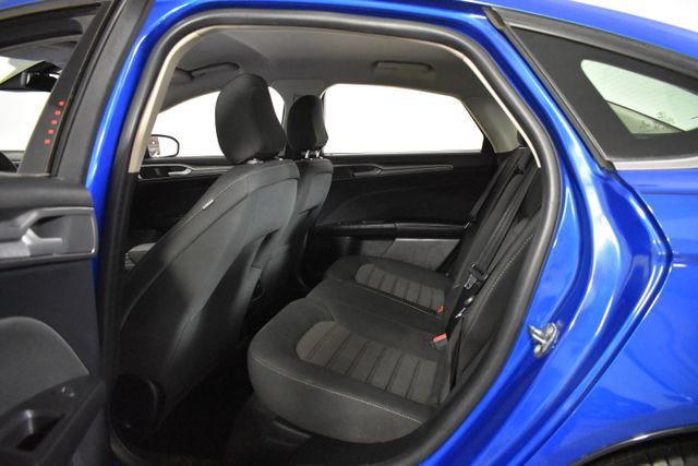 Used 2020 Ford Fusion SE FWD image 30
