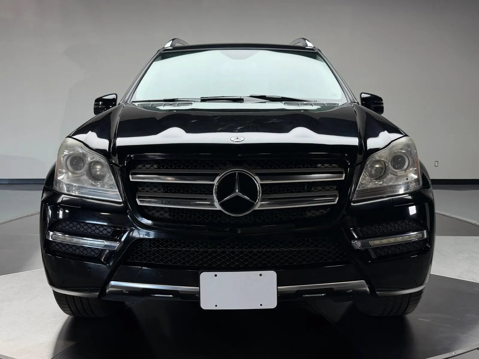 Used 2012 Mercedes-Benz GL 450 4MATIC w/ Premium 1 Pkg image 3
