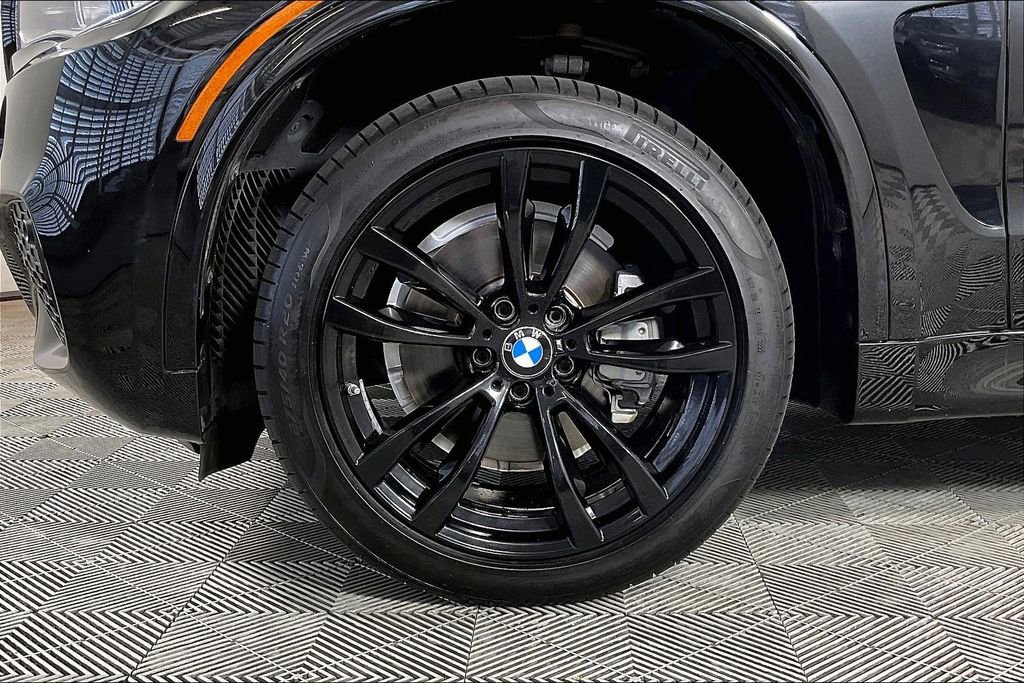 Used 2017 BMW X5 xDrive40e image 8