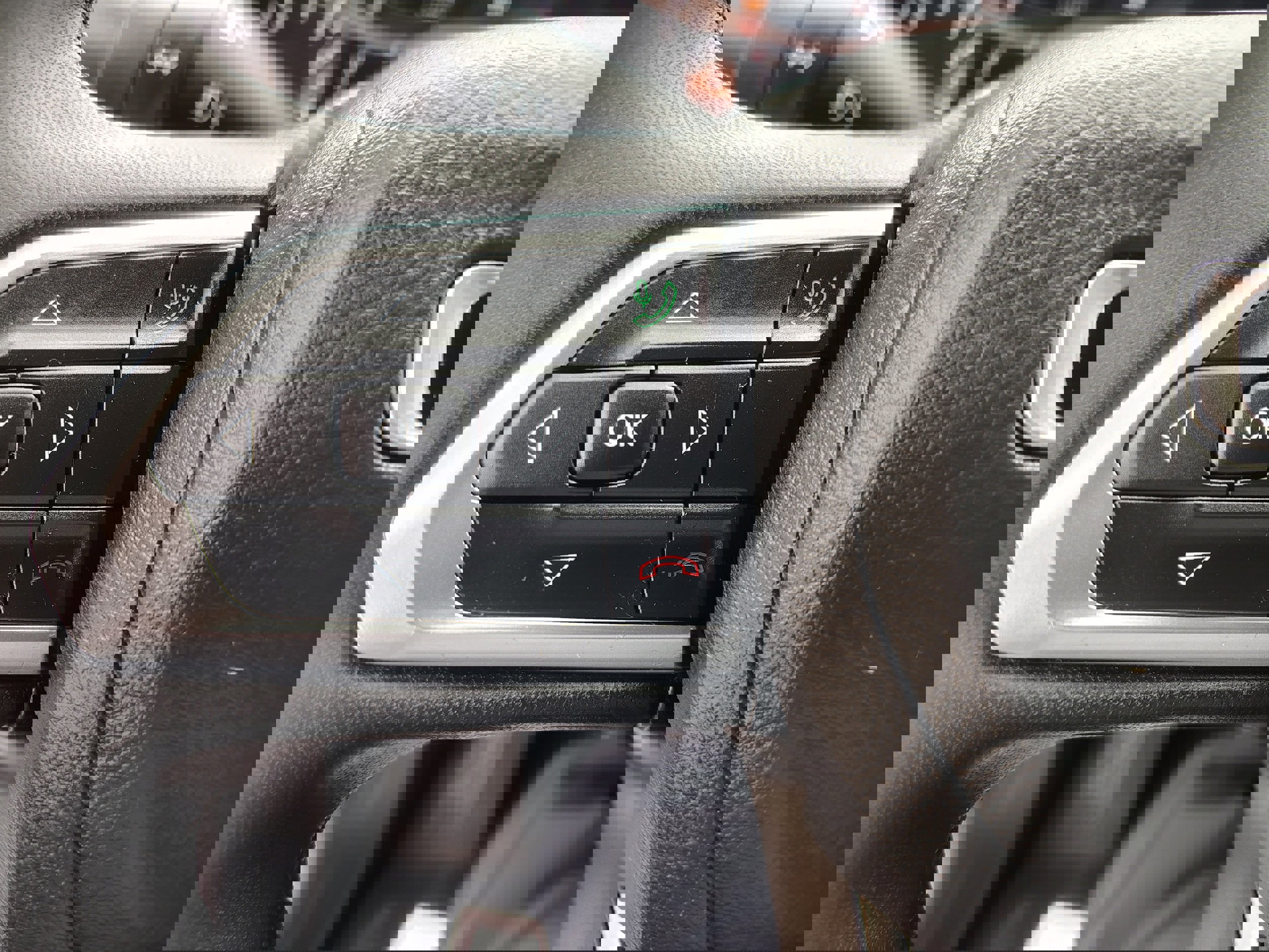 Used 2024 Jeep Compass Latitude image 29