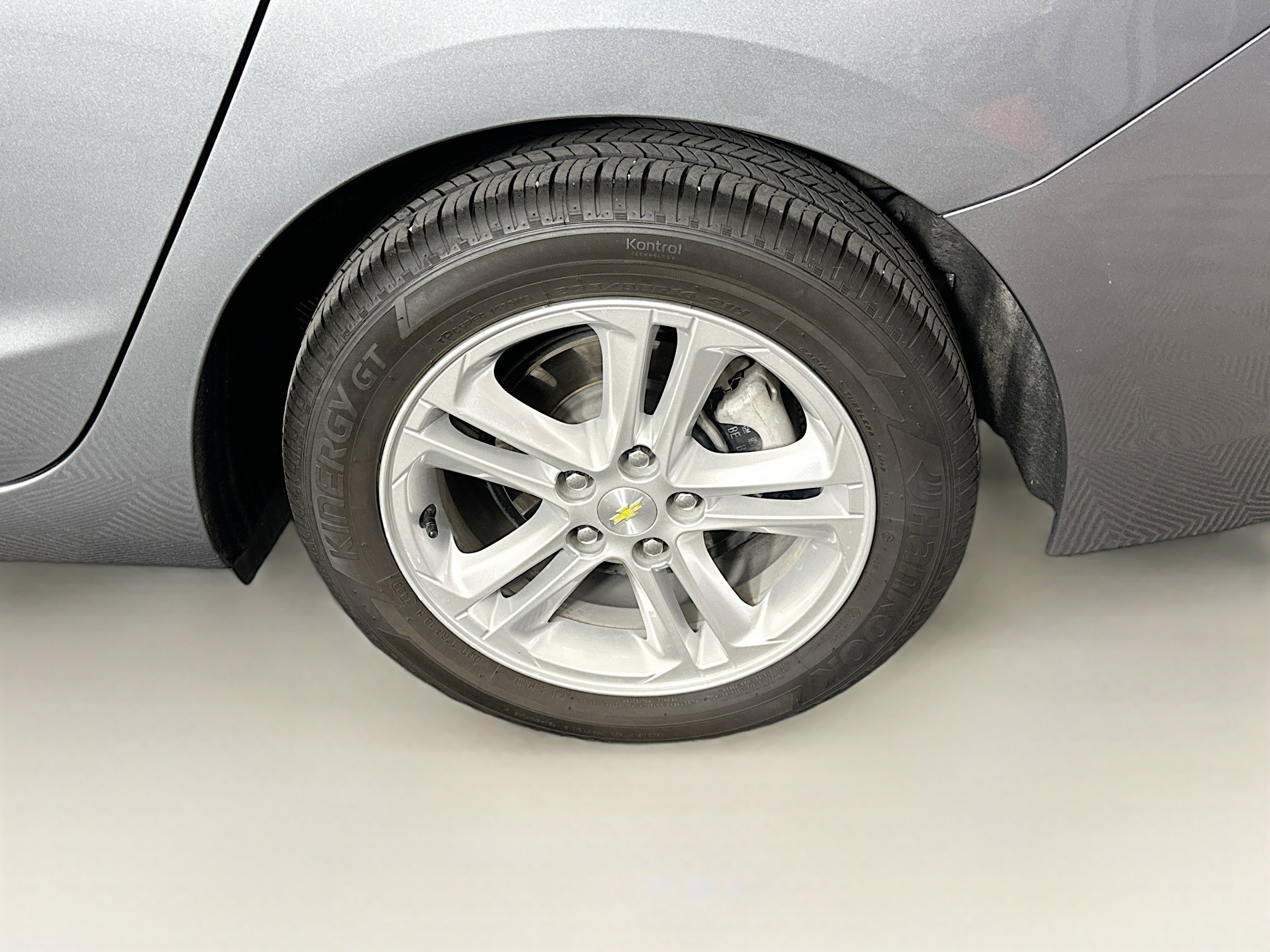 Used 2018 Chevrolet Cruze LT FWD image 11