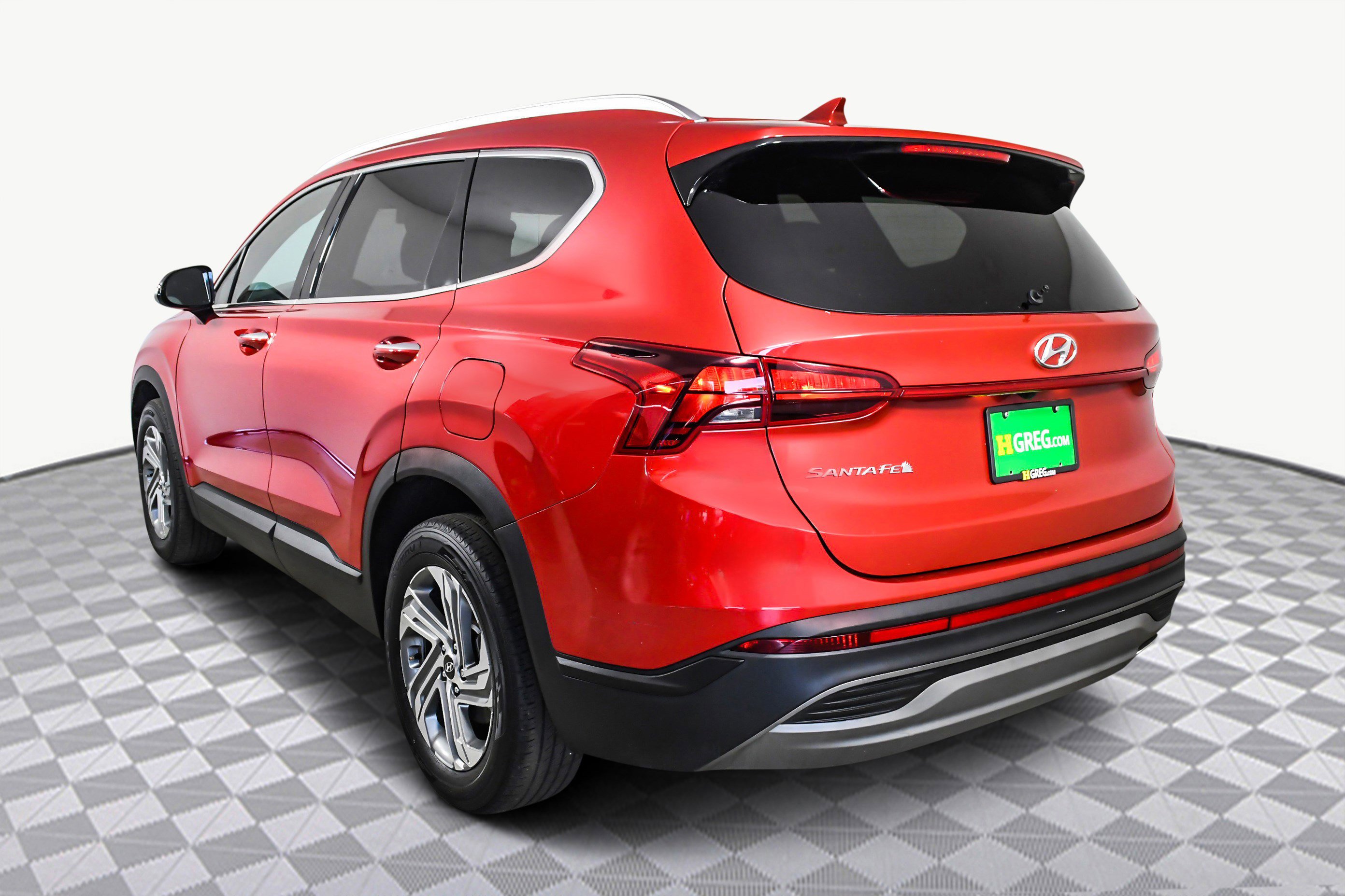 Used 2023 Hyundai Santa Fe SEL w/ Cargo Package image 6