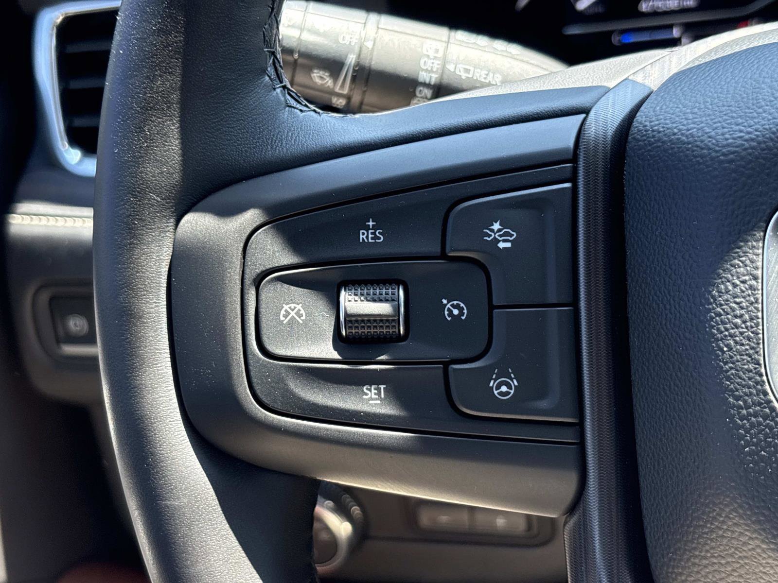 Certified 2023 GMC Yukon Denali Ultimate image 18