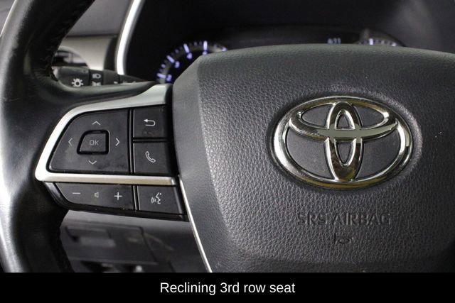 Used 2023 Toyota Highlander XLE image 26