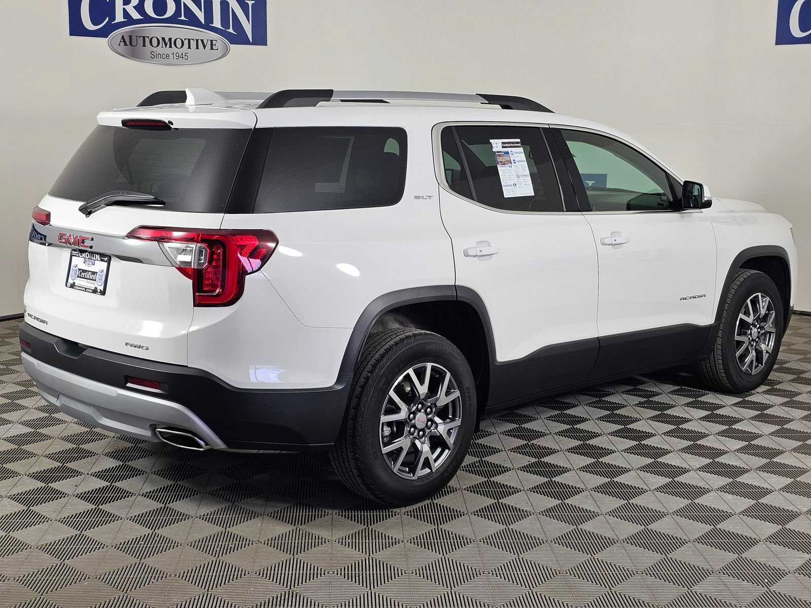 Used 2023 GMC Acadia SLT AWD/4WD image 33