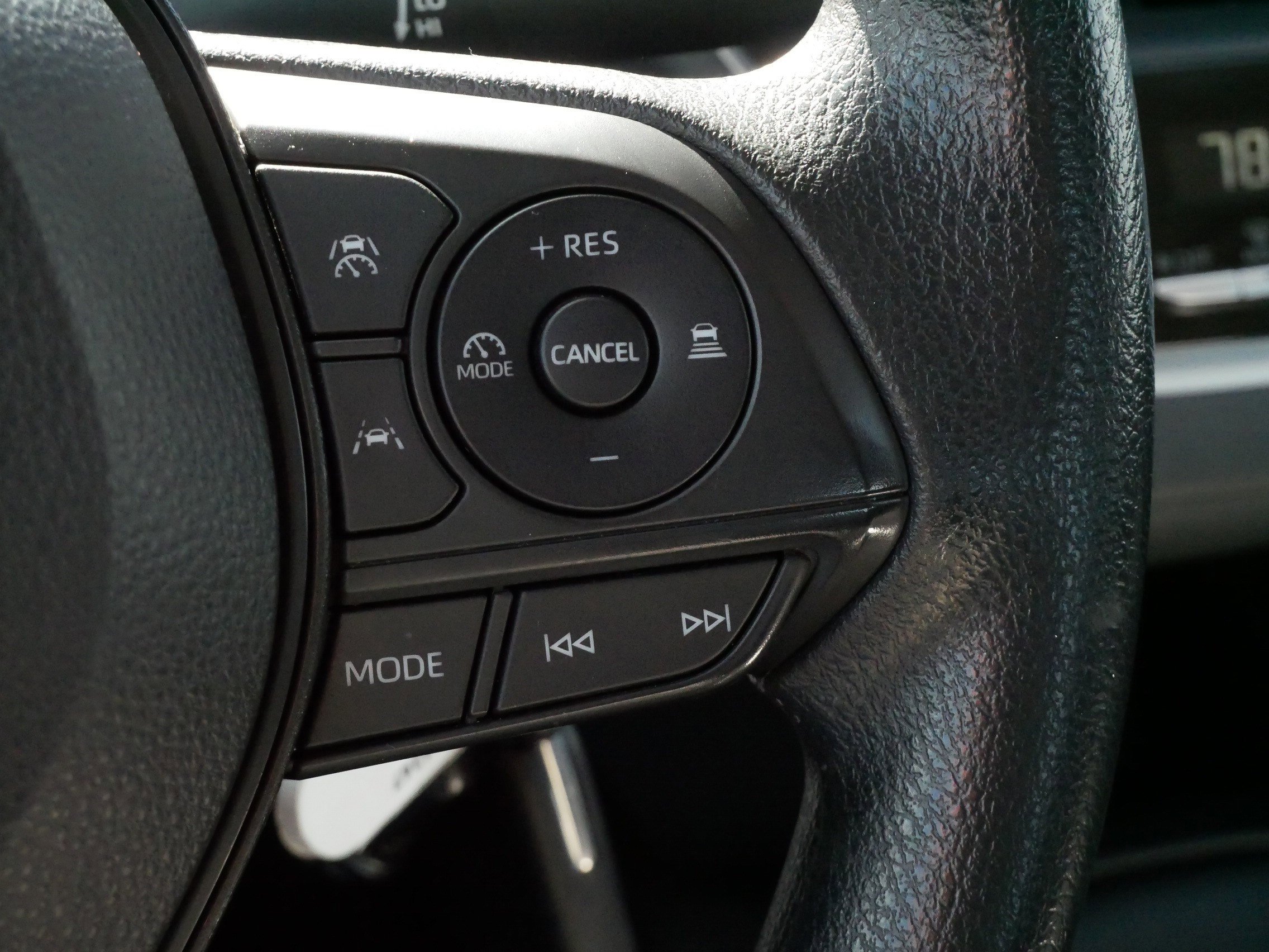 Certified 2023 Toyota Corolla LE image 25