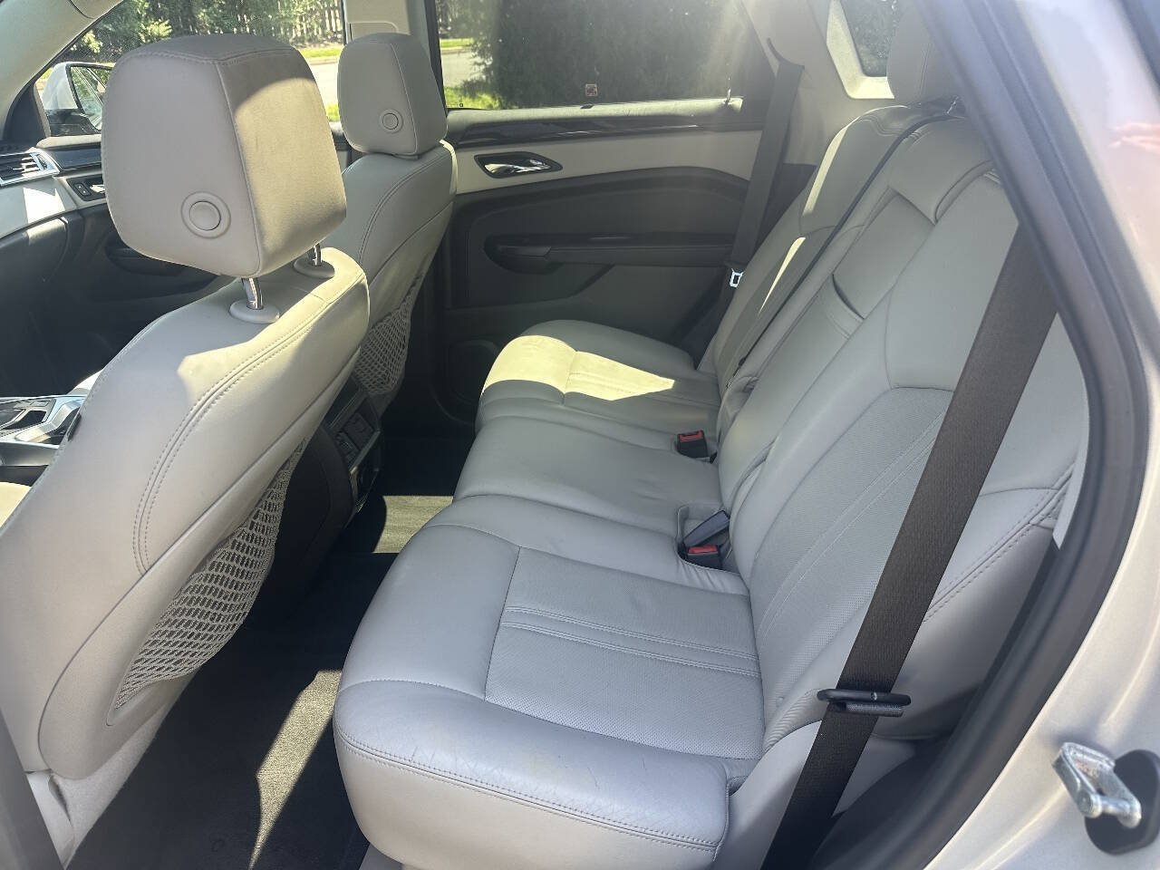 Used 2014 Cadillac SRX Luxury AWD/4WD image 12