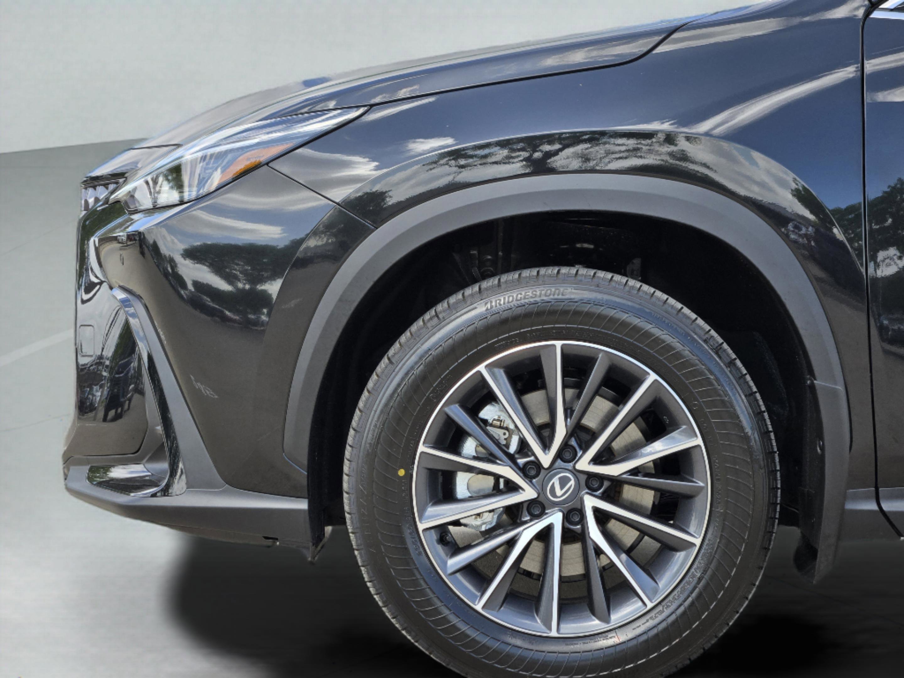 New 2026 Lexus NX 350 AWD image 20